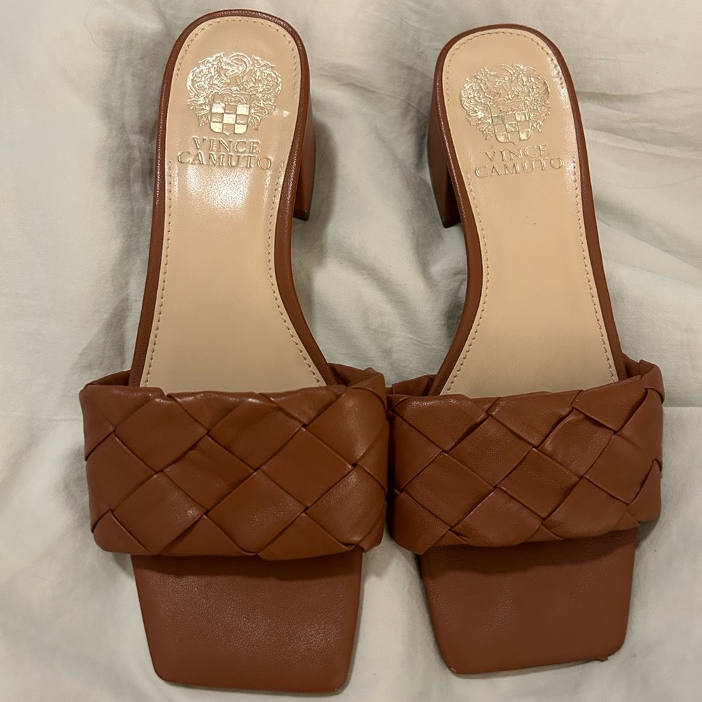 Vince Camaro Semtera Heels